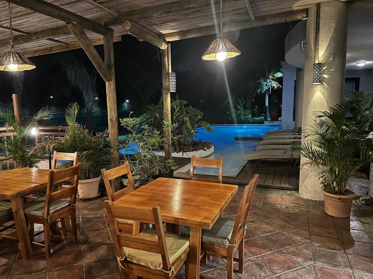 Le Gite Du Bonheur Guest House & Car Rental Tamarin Exteriér fotografie
