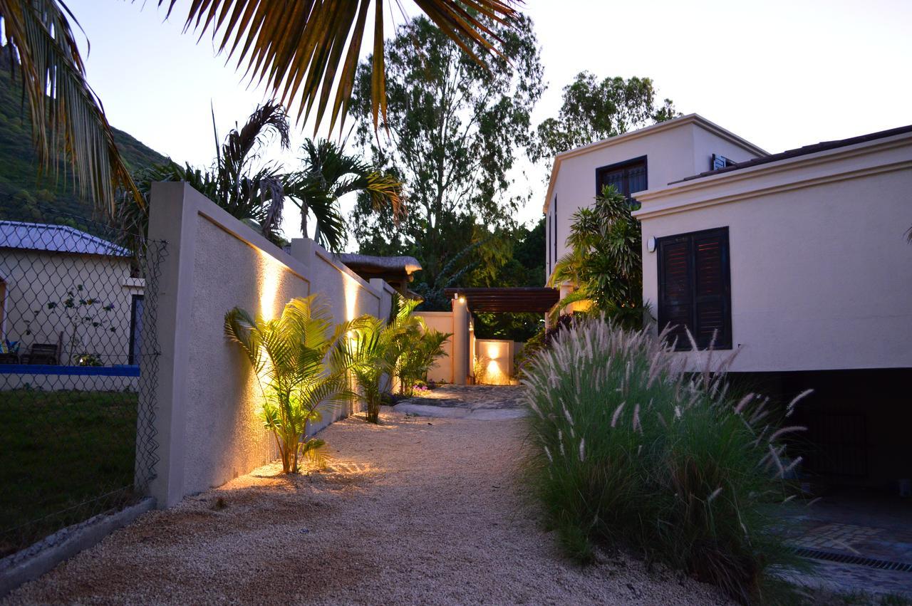 Le Gite Du Bonheur Guest House & Car Rental Tamarin Exteriér fotografie
